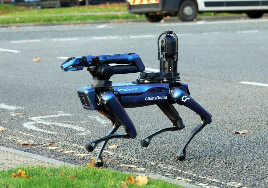 Robot dog with LIDAR scanner